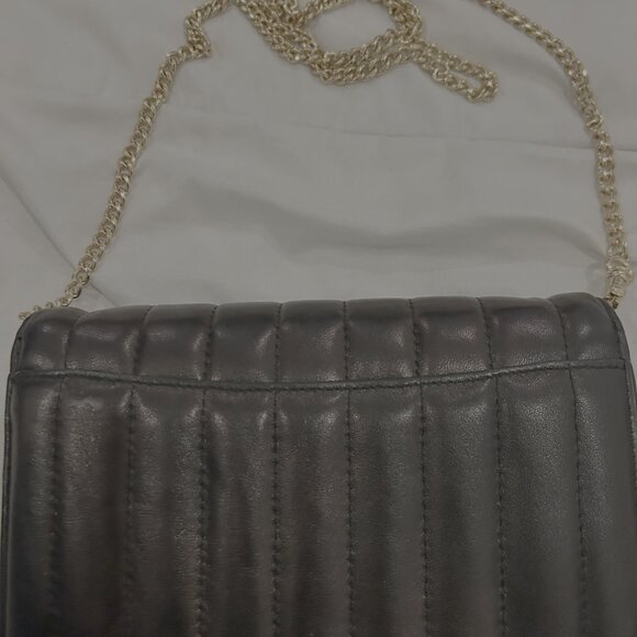 Coach Quilted Leather Mini Crossbody / Wallet on Chain : Black with Gold Hardwar - Picture 3 of 4